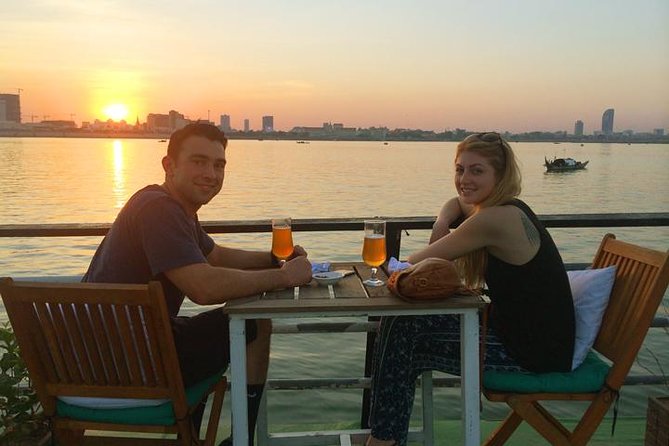 2hours Private Sunset Cruise with unlimited beer, soft drinks and Tour guide - What the guide adds