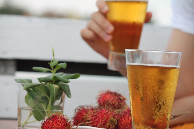 2hours Private Sunset Cruise with unlimited beer, soft drinks and Tour guide - The boat and comfort level