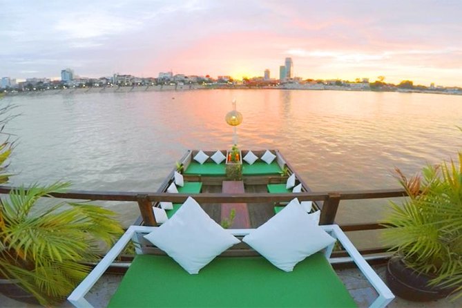 2hours Private Sunset Cruise with unlimited beer, soft drinks and Tour guide - Starting at Sisowath Quay