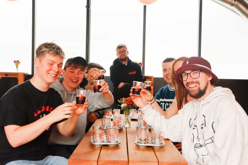 3 Locks Brewing Company: Guided tasting and brewery tour - The welcome beer sets the pace