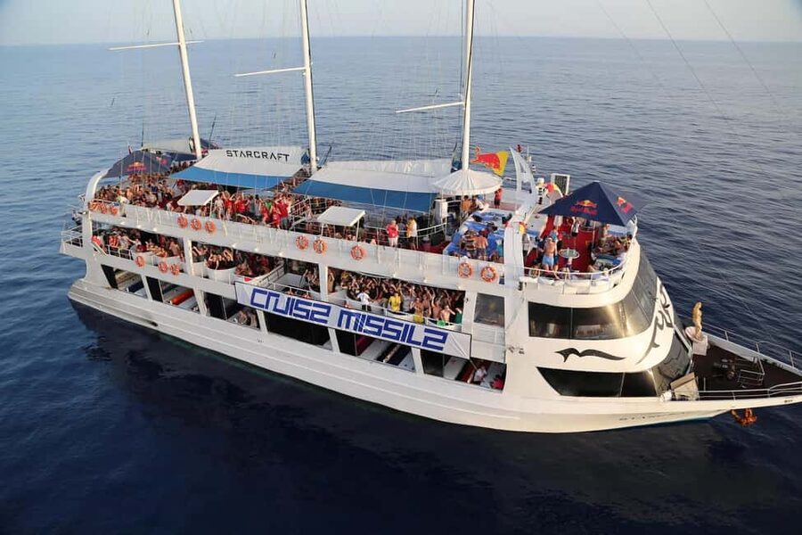 Alanya/Side: Starcraft Boat Trip w/ Unlimited Beer and Wine - A big yacht day from Alanya Harbor