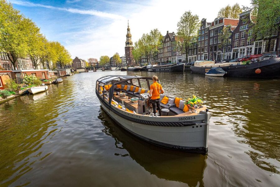 Amsterdam: Canal Belt Private Beer Boat Tour - Key points to know before booking