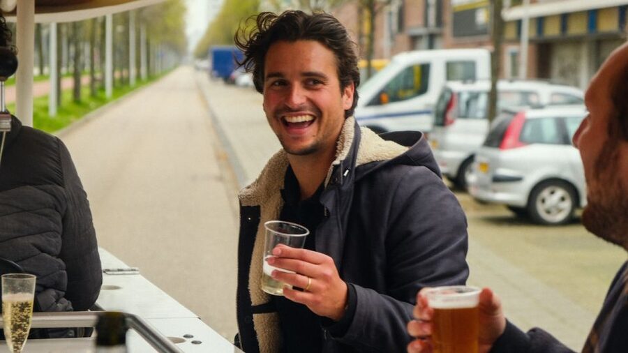 Amsterdam: Dutch Beer Bike Blast Tour with Onboard Bar - The 65-minute ride through Sloterdijk