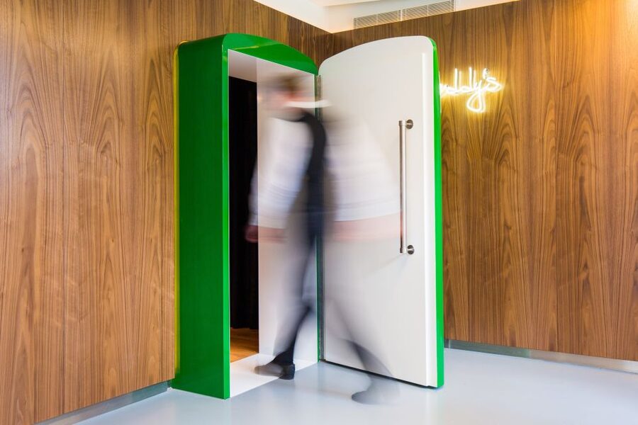 Amsterdam: Exclusive Heineken Experience VIP Tour Ticket - Who should book the VIP route?