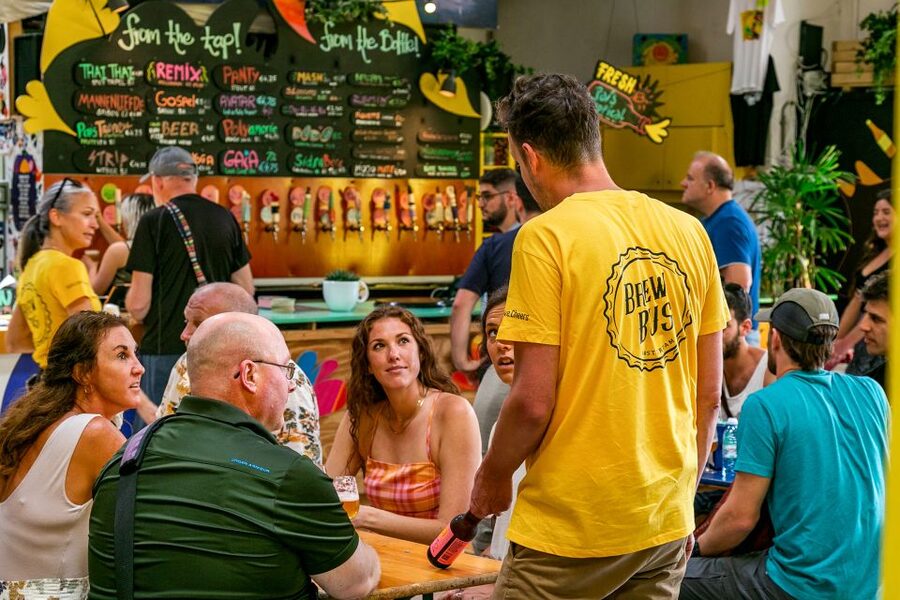 Amsterdam: Guided Craft Beer Brewery Bus Tour with Tastings - What the three-hour schedule really means