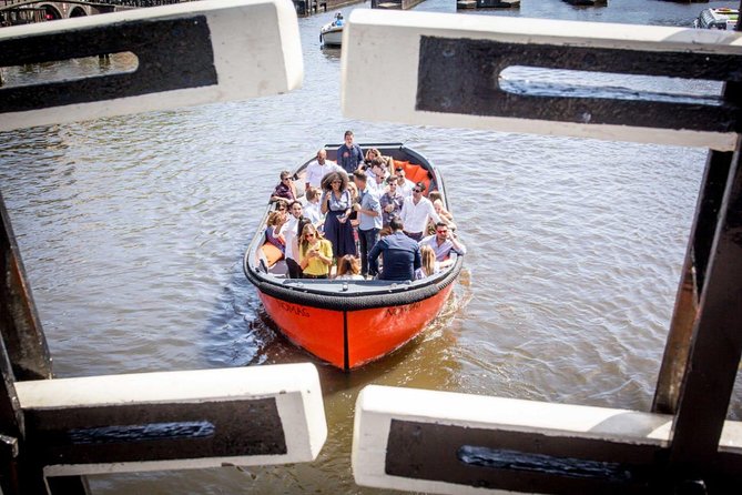 Amsterdam Private Boat Trip With Skipper, Burger and Beers - Flower stalls, science, and the Amstel