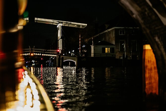 Amsterdam Small-Group Evening Canal Cruise Including Wine, Craft Beer, Cheese - Why Amsterdam looks better from the water at night