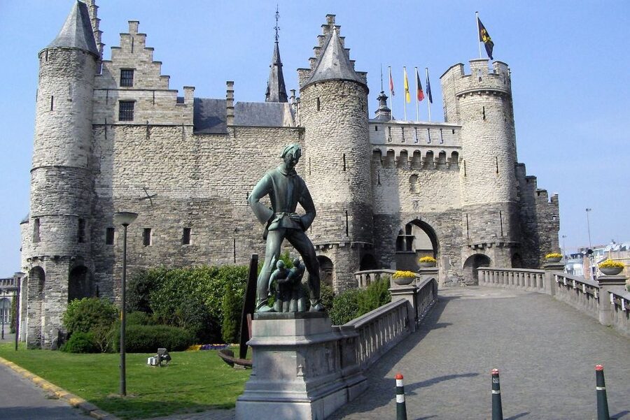 Antwerp Beer Tour - Geneva gin and Antwerp’s drinking traditions