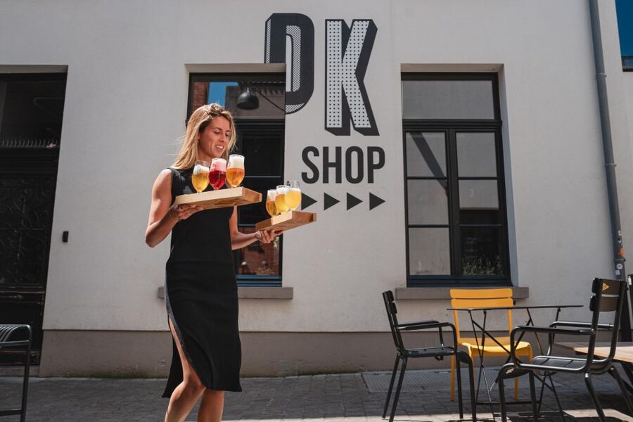 Antwerp: City Brewery De Koninck Interactive Tour - Finishing with a beer, snacks, and the brewery shop