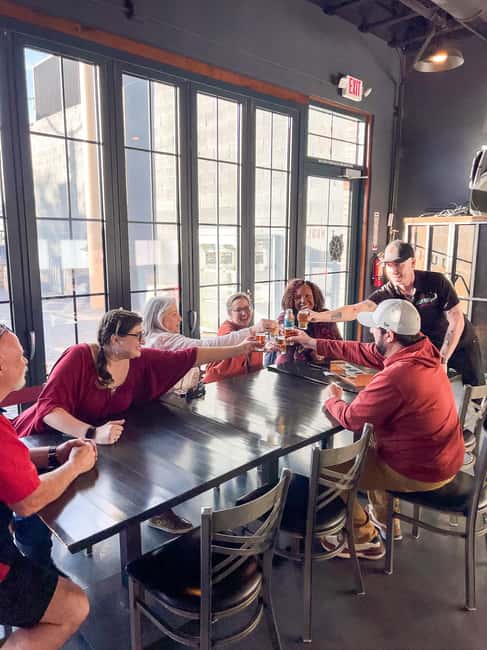 Art & Ale: Explore Las Vegas’ Arts District & Brewery Row - The guides are a major part of the value