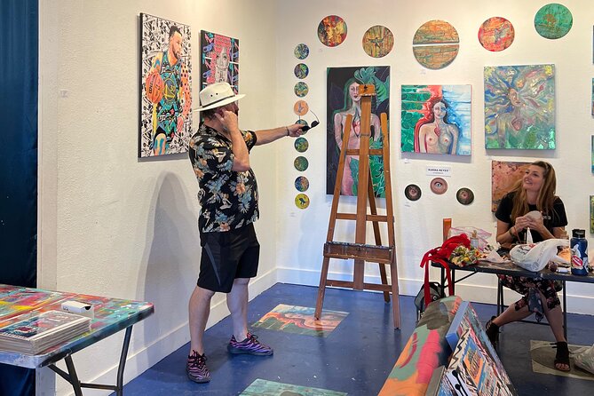 Arts District & Brewery Row - Where the Las Vegas Locals Go - Finding the Paintbrush Gateway in 18b