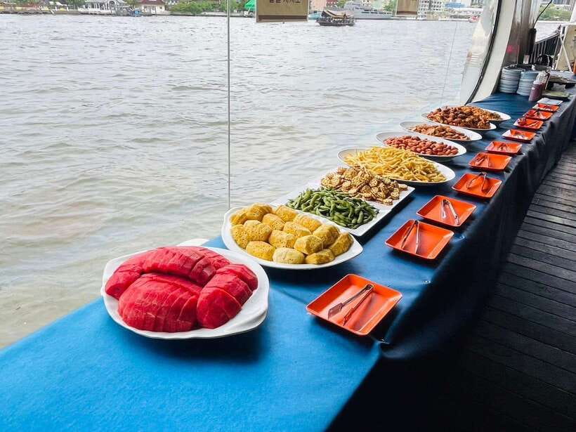 Bangkok: Yodsiam Sightseeing Cruise Snacks & Unlimited Beer - Is $25 good value?