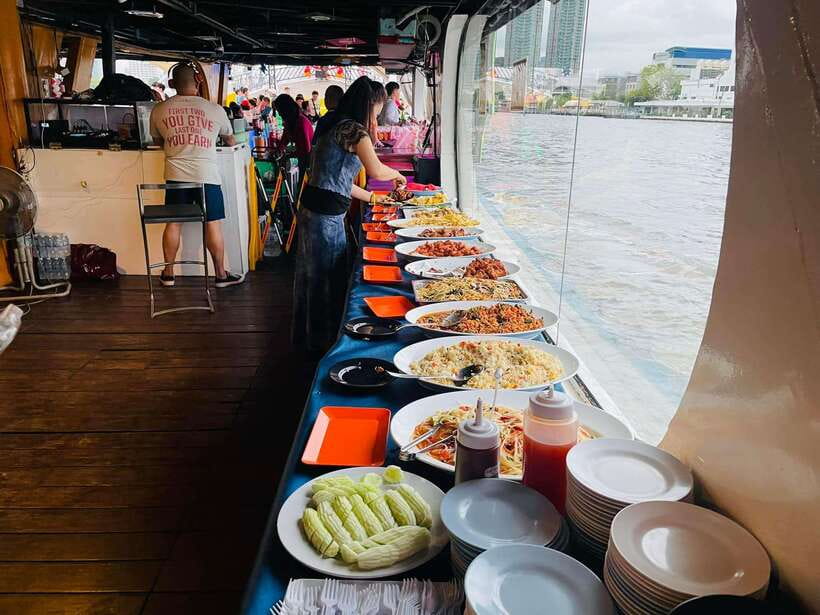 Bangkok: Yodsiam Sightseeing Cruise Snacks & Unlimited Beer - Starting at Asiatique The Riverfront