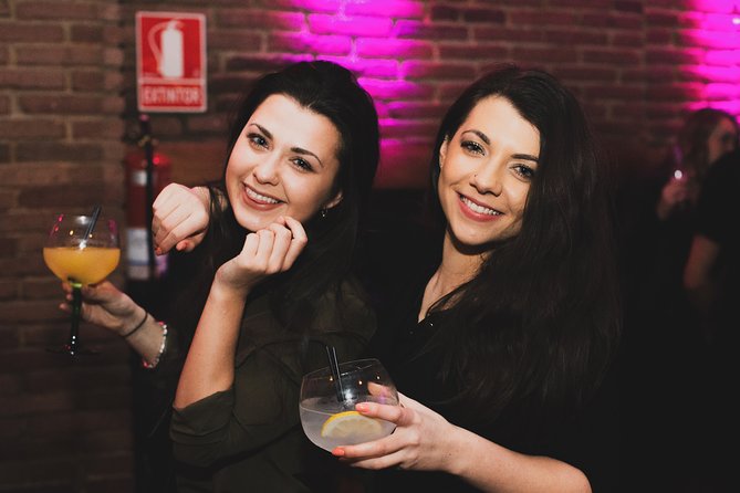 Bar Crawl in Barcelona with Spanish Wines, Vermut, Cold Beer and Tapas - Why this Barcelona crawl is more than a pub stop