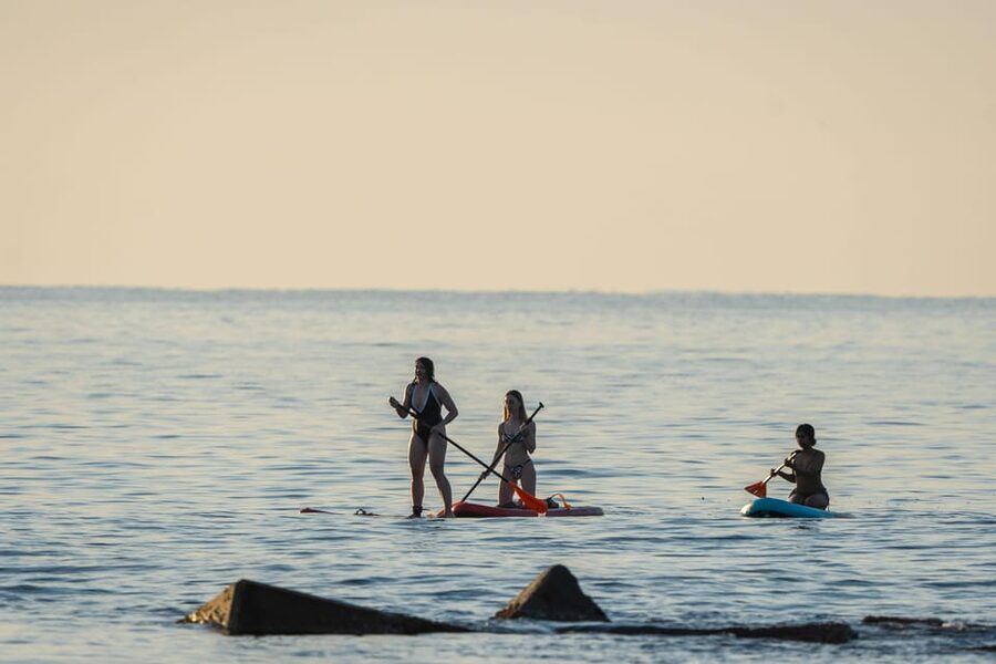 Barcelona: Sunset Paddleboarding Experience with 1 Beer - Why this Barceloneta paddle deserves a place in your evening
