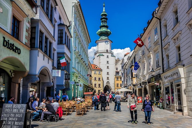 Beer Lovers’ Day Trip: Vienna to Bratislava - Getting There: The Bus Is Part of Your Job