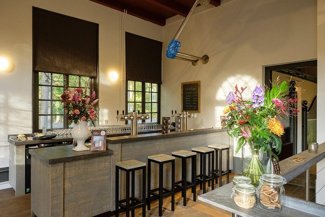 Beer tasting: 3 craft beers and tour of the Uddelaer Brewery - Beer tasting in a twelfth-century setting
