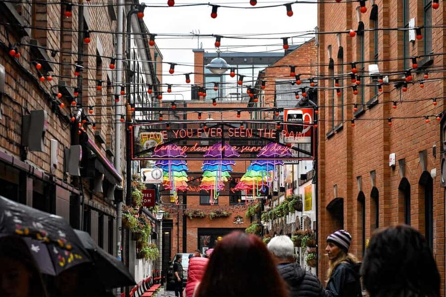 Belfast: Food Tour with 10+ Tastings of Bread, Beer, Seafood - Key points to know before booking