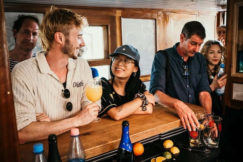 Berlin: 2.5-Hour Beer & Sunset Sightseeing Boat Cruise - Mühlendammschleuse and the slower middle of the cruise