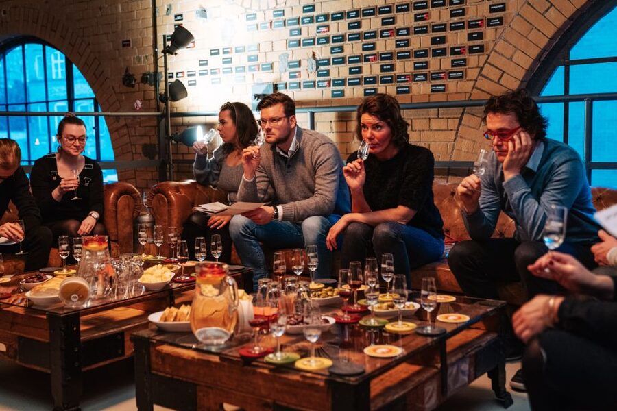 Berlin: Mampe Schnapps Brewery Tour and Tasting (IN ENGLISH) - A 190-year story told through bottles