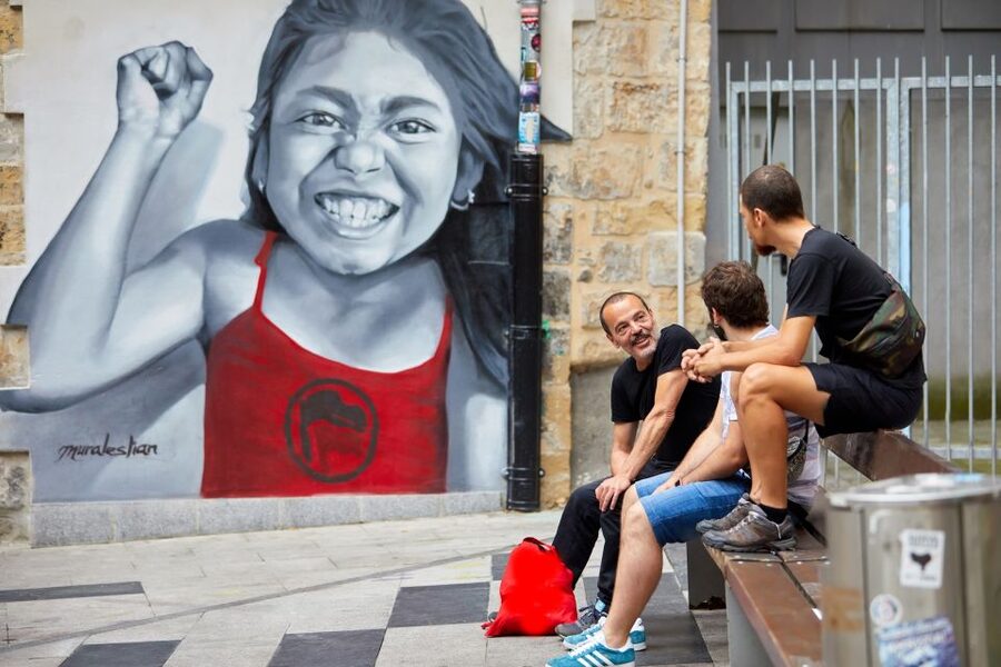 Bilbao: Art District Walking Tour - Murals, galleries, and projects with a local point of view
