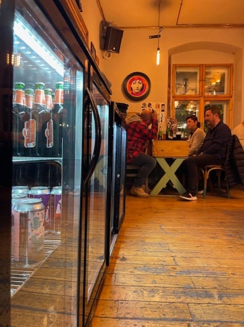 Brașov Top Craft Beer & Secret Bars Tour with Local Guide - What the first beer stop adds