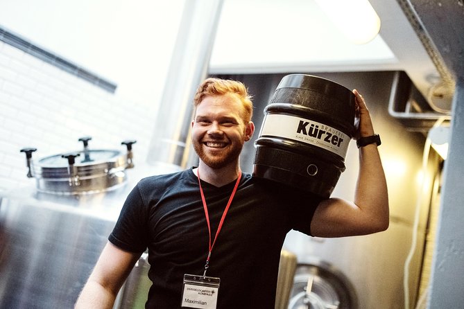Brewery Tour Düsseldorf in English (inc. 3 beer) - Key points at a glance