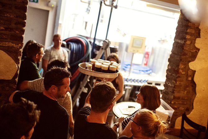 Brewery Tour Düsseldorf in English (inc. 3 beer) - Three breweries, three chances to compare Altbier
