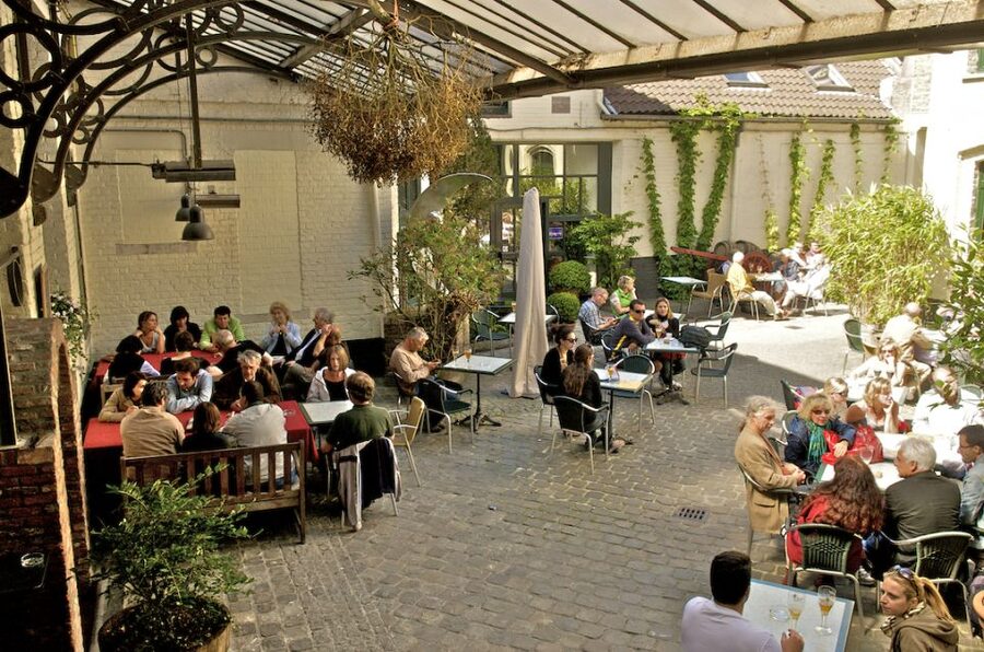 Bruges: 3-Hour Beer and Chocolate Tasting Private Tour - Who will get the most from this tour