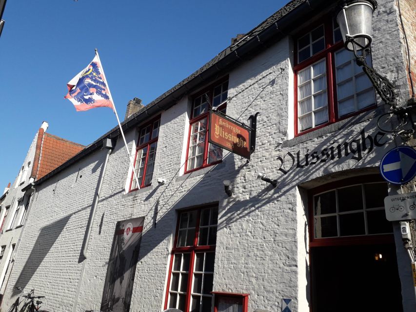 Bruges Beer and Chocolate Walking Tour - Four beers paired with small dishes