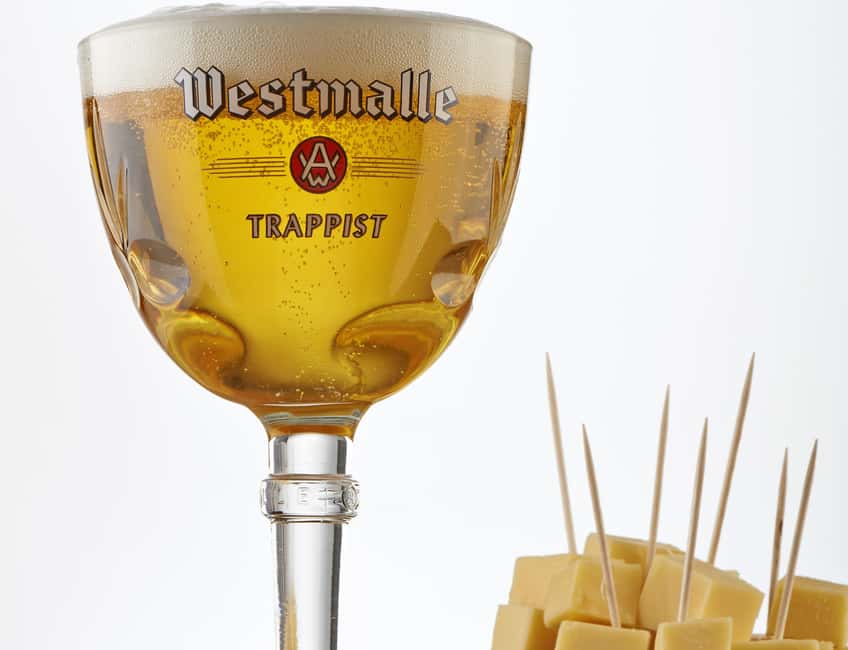 Brussels Beer, Chocolate and Waffle Tour - Sightseeing Between the Food Stops