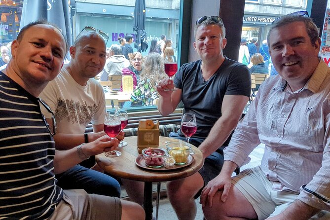 Brussels Beer tour - private tour with real Belgian guide - Who should book it