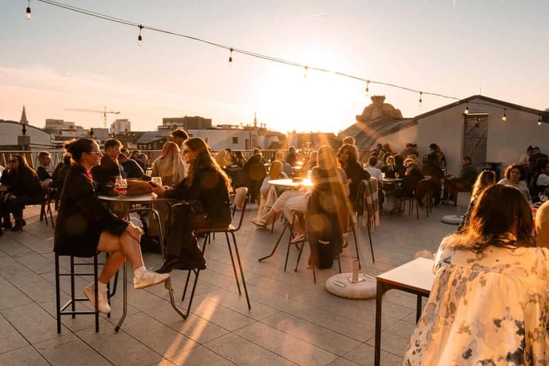 Brussels: Belgian Beer World Ticket with Rooftop & Free Beer - The two small tastings during the exhibits