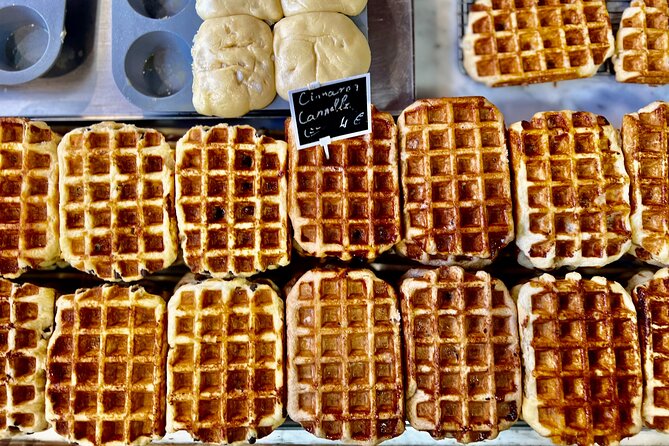 Brussels Food Tour: 10 Tastings of Waffles, Beers, Fries & More - Chocolate beneath the Royal Gallery of Saint Hubert