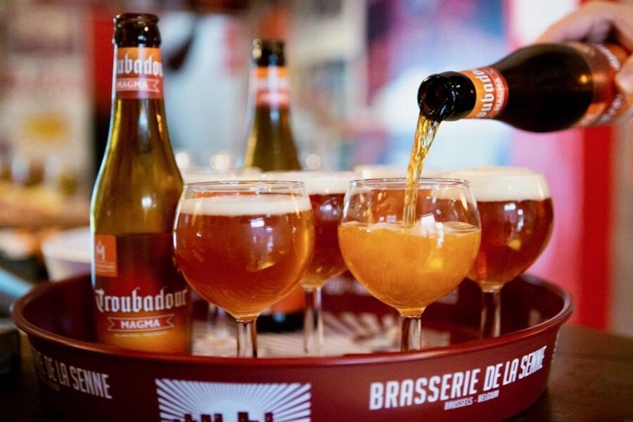 Brussels: Hungry Mary's Famous Beer and Chocolate Tour - Ten chocolate tastings from Brussels makers