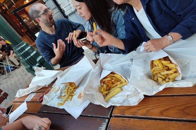 Brussels Walking and Tasting Tour (Beers,Chocolates&Fries/Waffle) - Fries or waffle, with a practical choice to make