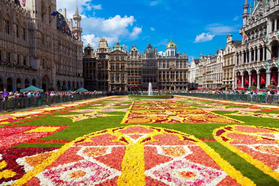 Brussels: Walking Food Tour with Chocolate, Beer, & Waffles - Why this Brussels food walk works so well