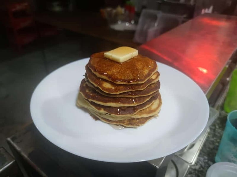 Budapest: 4-hour Bottomless Brunch w/ Cocktails & Craft Beer - What you are really booking at Ruin Brew