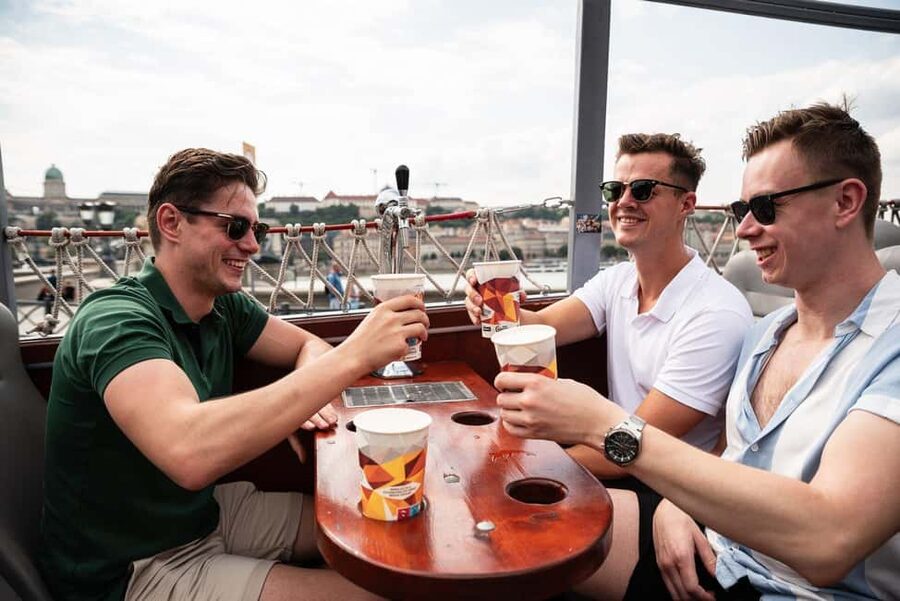 Budapest: BeerBus Sightseeing Tour with unlimited beer - Key points to know before booking