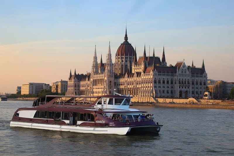 Budapest: Unlimited Beer Cruise - Buda Castle and the hilltop side of the city