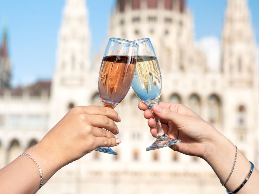 Budapest: Unlimited Prosecco, Beer and Aperol Spritz Cruise - Is $29 good value?