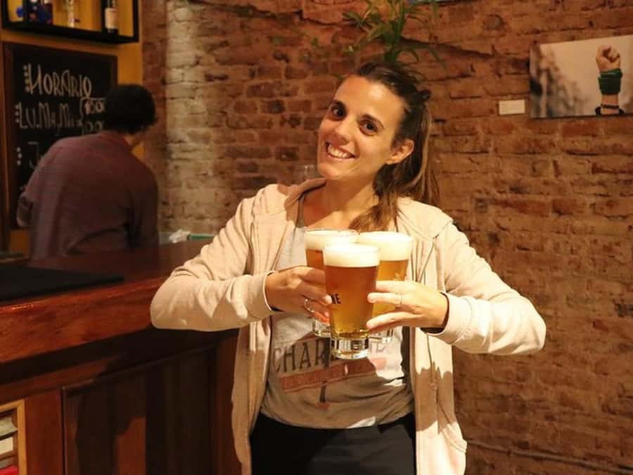 Buenos Aires: Craft Beer Adventure in Colegiales - The guide and group size