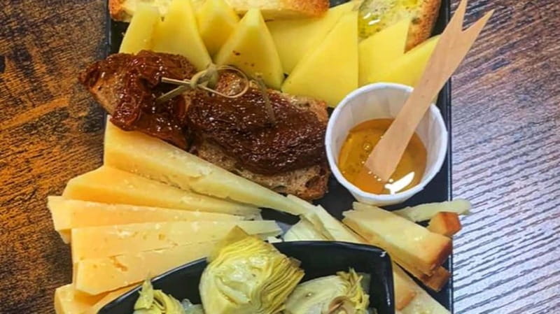 Cagliari: artisan beer and cheese tasting - Starting at BinuShop near I Mulini Shopping Center
