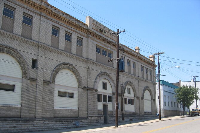 Cincinnati Ballparks & Breweries Bus Tour - Findlay Market and the parade route