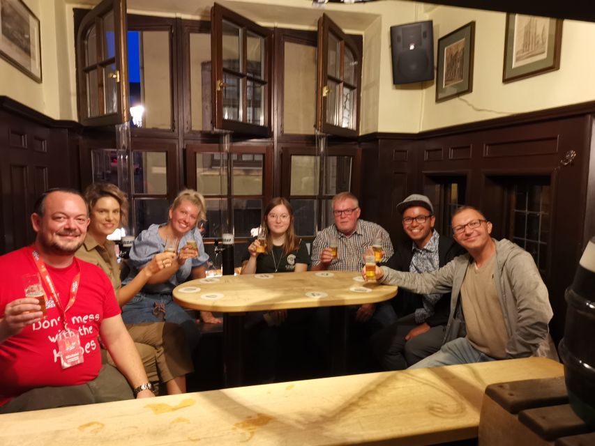 Cologne: Old Town Beer History Tour - A social tour with room for real conversation
