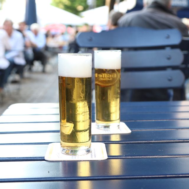 Cologne: Old Town Walking Tour inkl Brewery Visit - Three Kölsch beers at traditional breweries