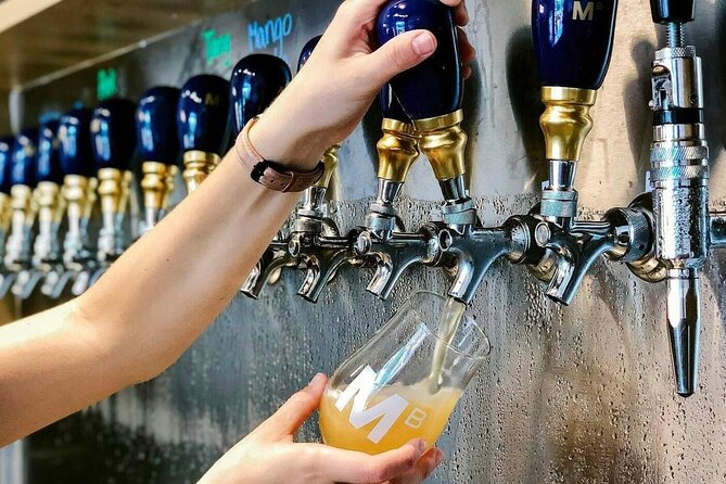 Craft Beer Tipsy Tour in Barcelona - The first bar, a beer and city stories