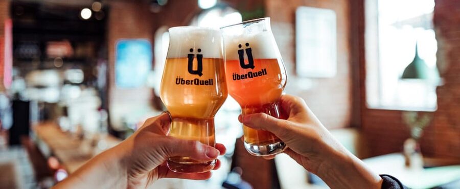 Craft beer tour/beer tour Hamburg - Starting at ÜberQuell Restaurant & Brauerei