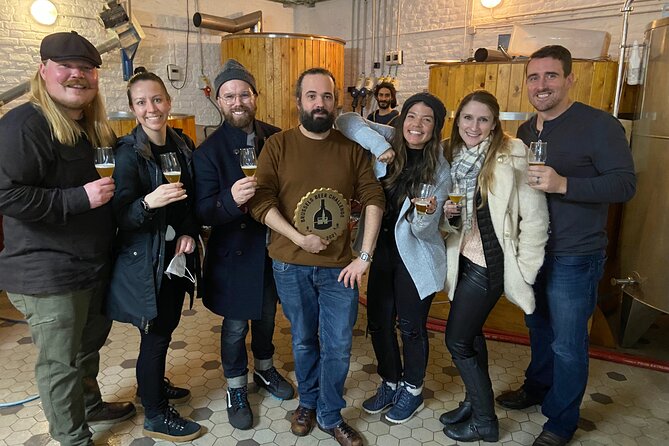 Discover our Brussels craft breweries with a local, passionate, young guide - Starting with lambic near La Bourse