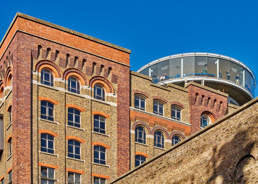 Dublin: Guinness Storehouse Ticket & Hop-on Hop-off Bus Tour - Bus commentary and audio choices